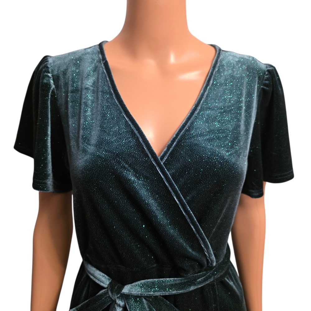 Badgley Mischka Elegant Sparkling Emeral Green Velvet Wrap Dress Size PM - Picture 4 of 16